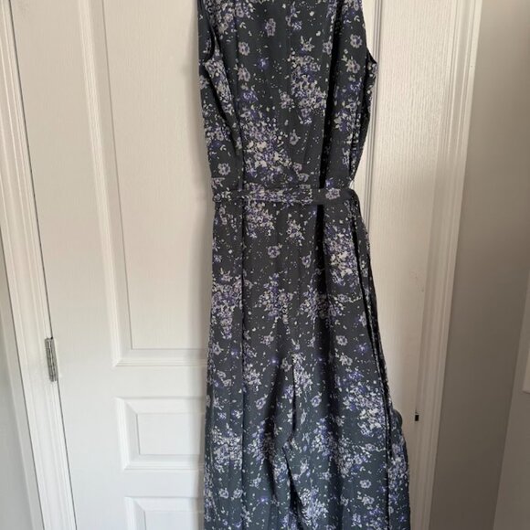 NWT LOFT Grey Chiffon Floral Print Cropped Jumpsuit Sleeveless - Picture 3 of 6